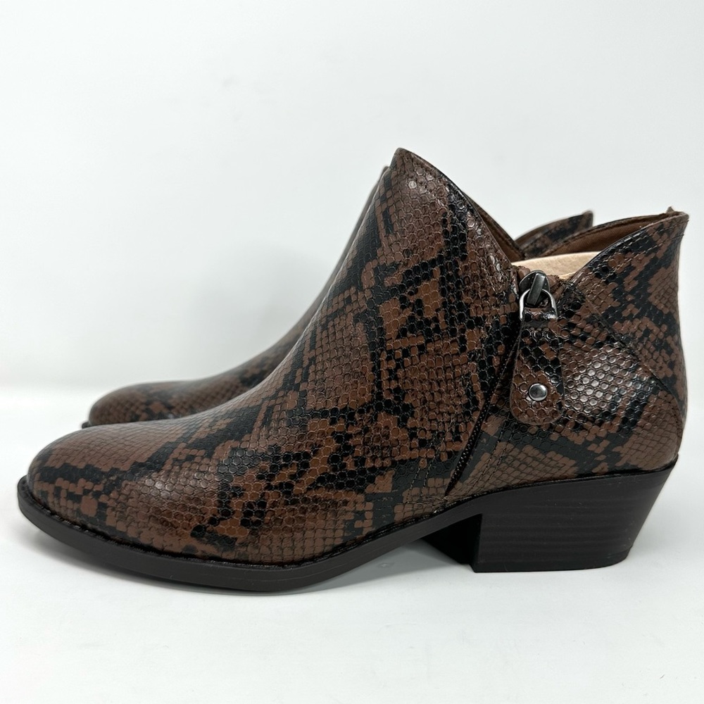 SO Angelfish Women's Brown Snake Ankle Boots - Picture 1 of 15
